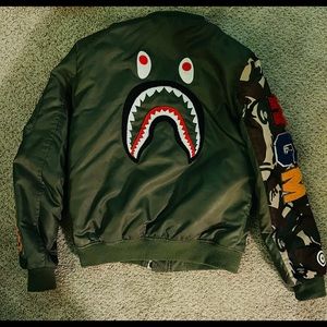 pull and bear moletom com capuz army